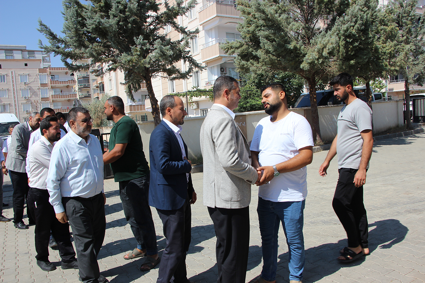 HÜDA PAR Gaziantep İl Başkanı Kaya Nizip'te çeşitli temaslarda bulundu