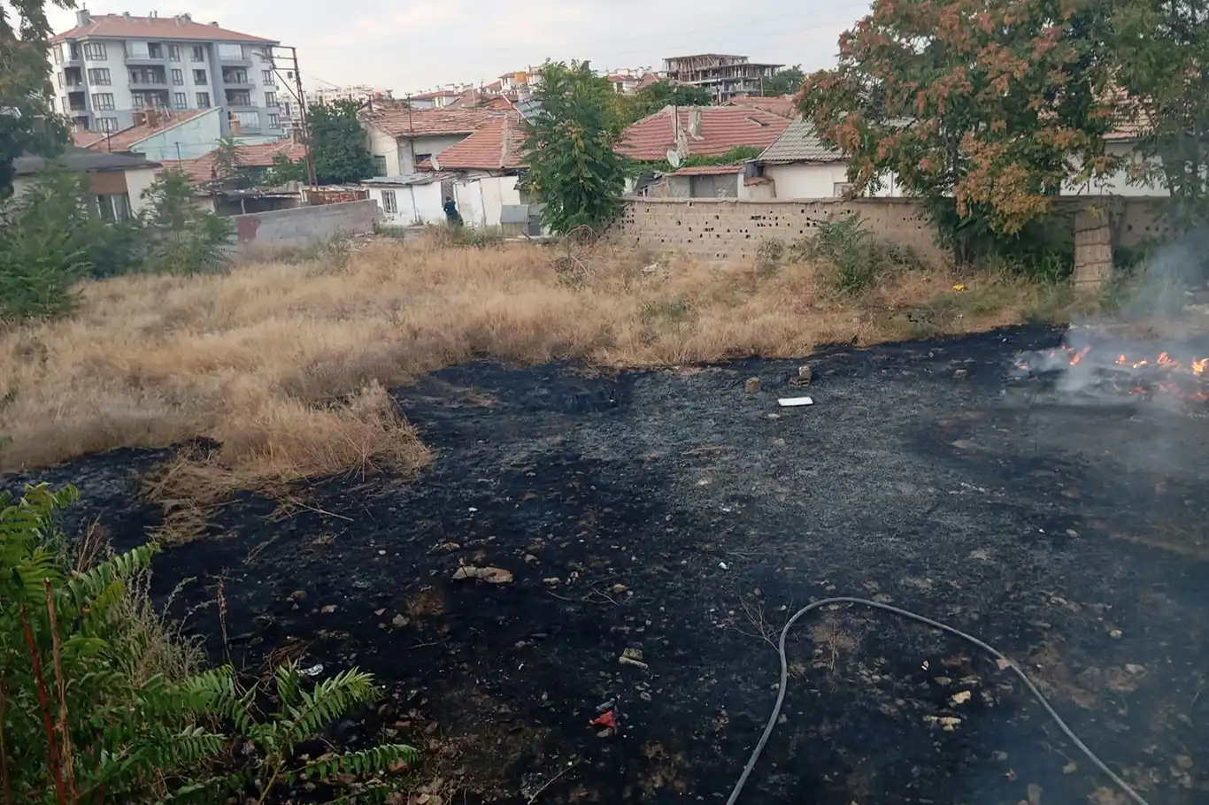 Konya’da müstakil evlerin bulunduğu bölgede yangın paniği