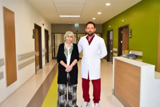 Gaziantep'te karın bölgesini dolduran 20 kilogramlık tümöre müdahale