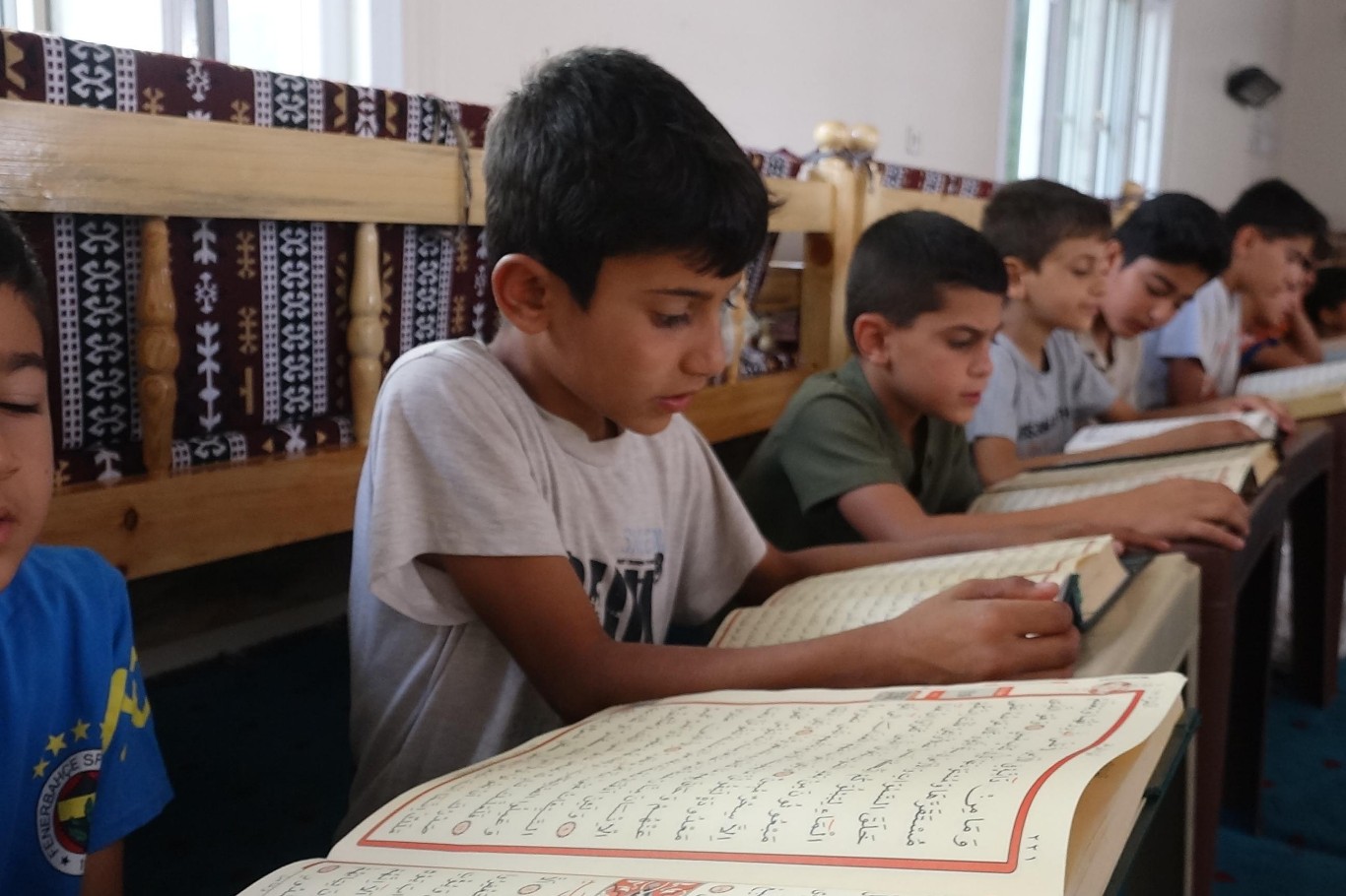 Yaz Kur’an kursu bitmesine rağmen devam eden çocuklar: Okullar açılsa bile camiye gelmeye devam edeceğiz
