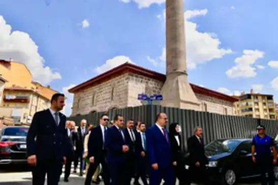 Ankara Valisi Canbolat, Akyurt'ta kamu yatırımları ve devam eden projeleri inceledi
