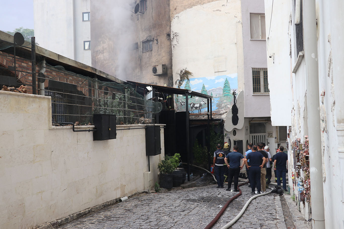 Gaziantep'te iş yerinde çıkan yangın kontrol altına alındı
