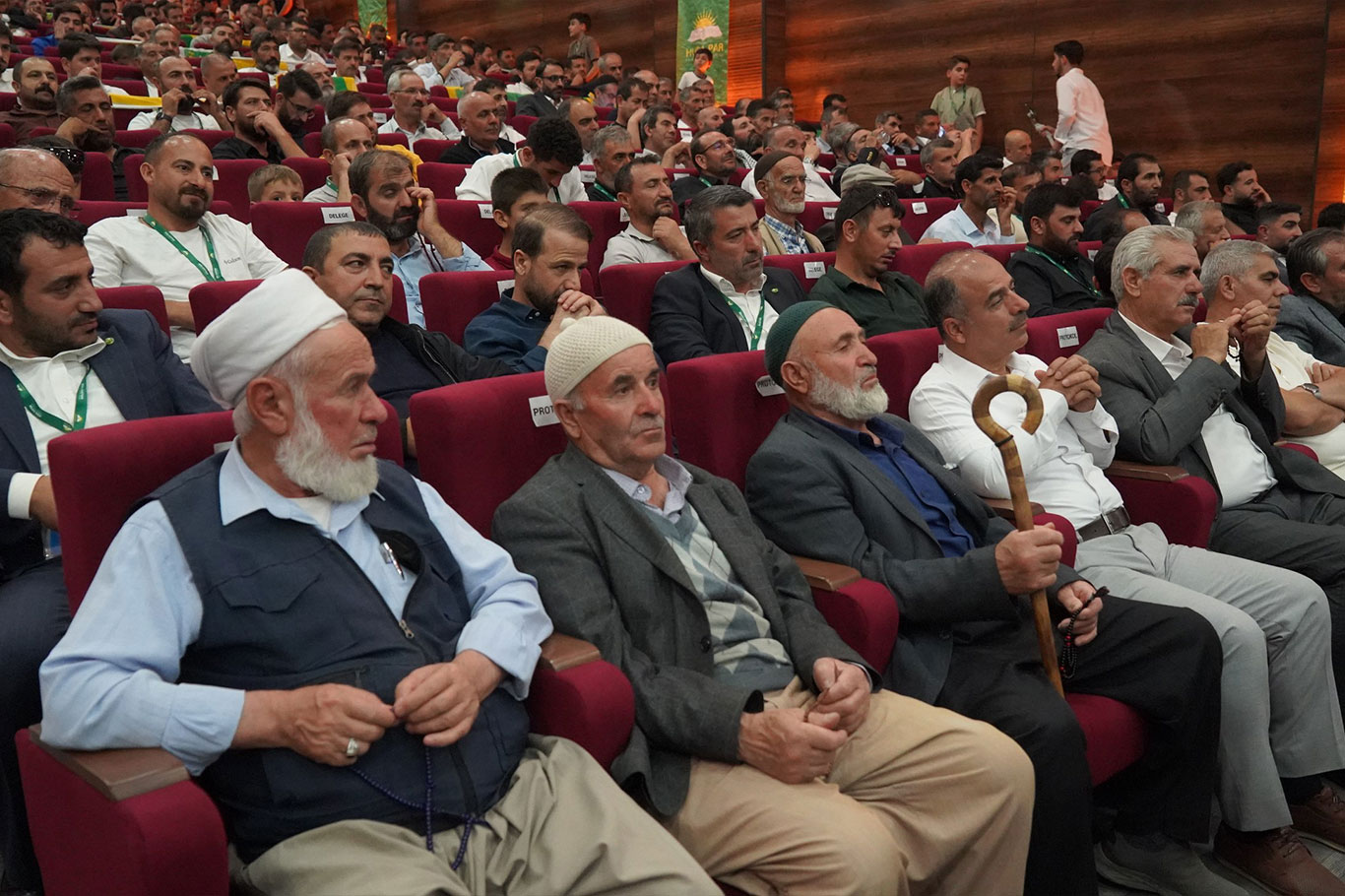HÜDA PAR Van İl Başkanı Rasim Sayğın güven tazeledi