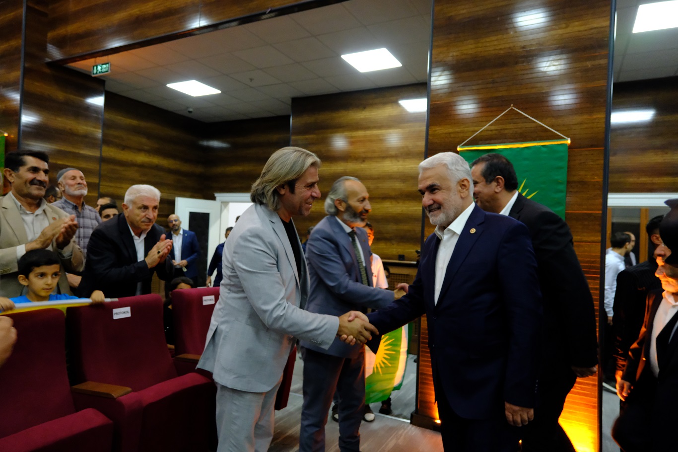 HÜDA PAR Van İl Başkanı Rasim Sayğın güven tazeledi