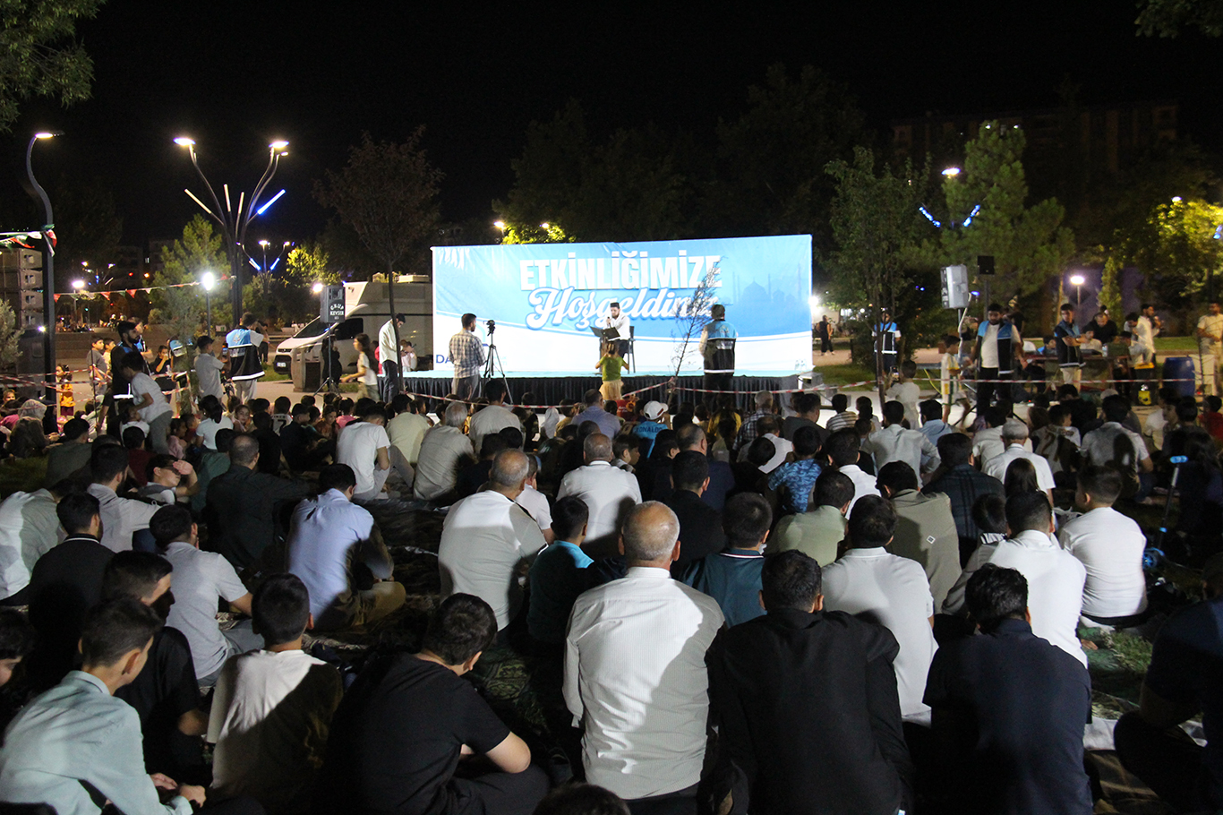 Islamic youth movement calls for stronger family and faith values at Diyarbakır event