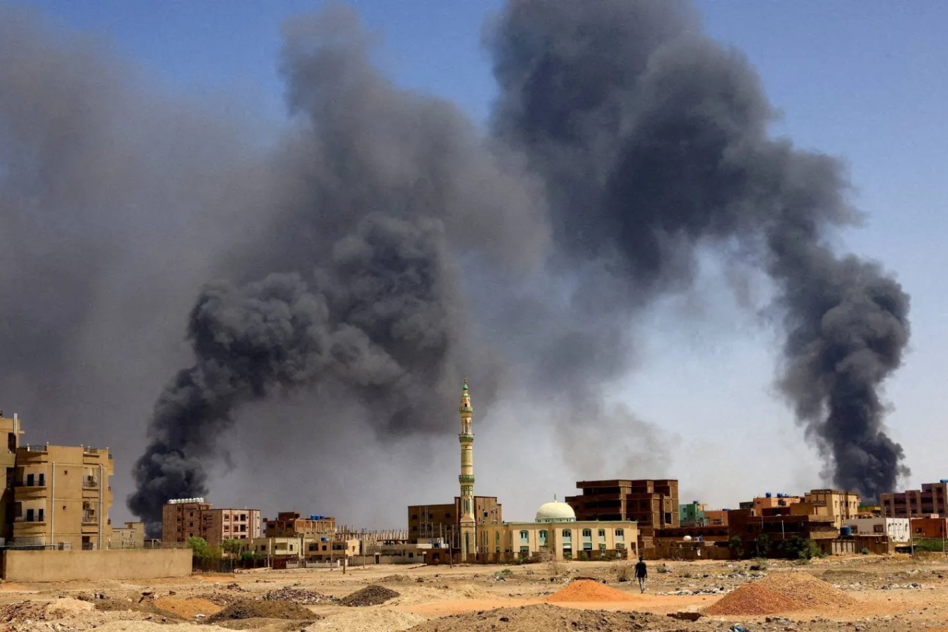 السودان.. 35 قتيلاً على الأقل في هجوم بمسيرات في دارفور
