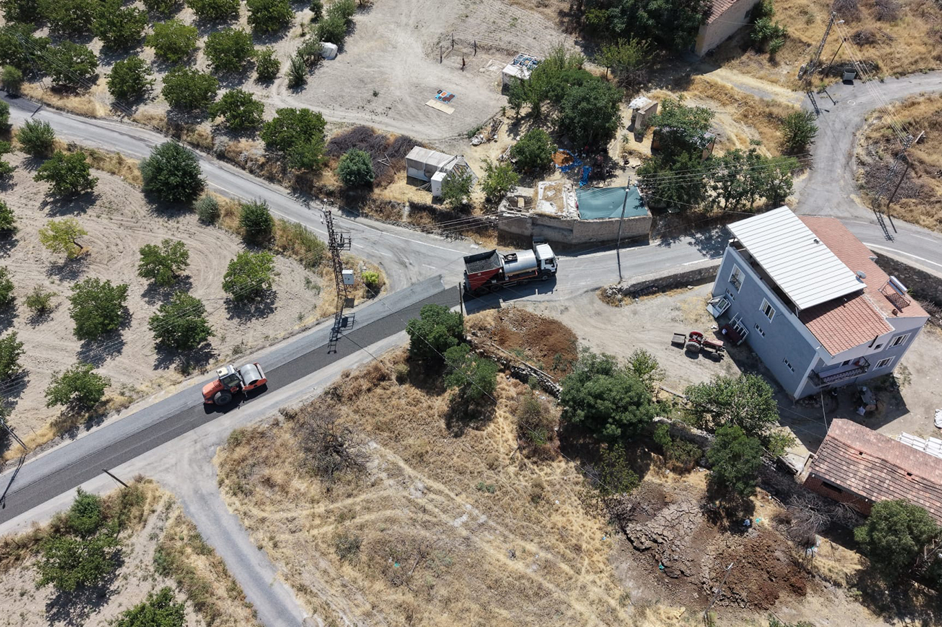 Battalgazi'de yol çalışmaları ilçe genelinde sürüyor