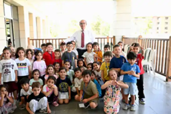 Yeşilyurt Belediye Başkanı Geçit, Yeşilyurt Bilim Merkezi'ni ziyaret etti