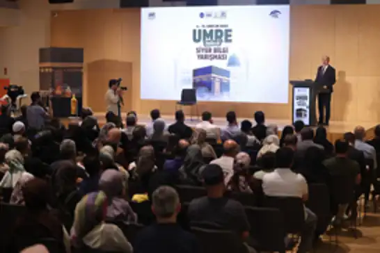 Konya'da Umre Ödüllü Siyer Yarışması'nda dereceye girenler aileleriyle umreye gidecek
