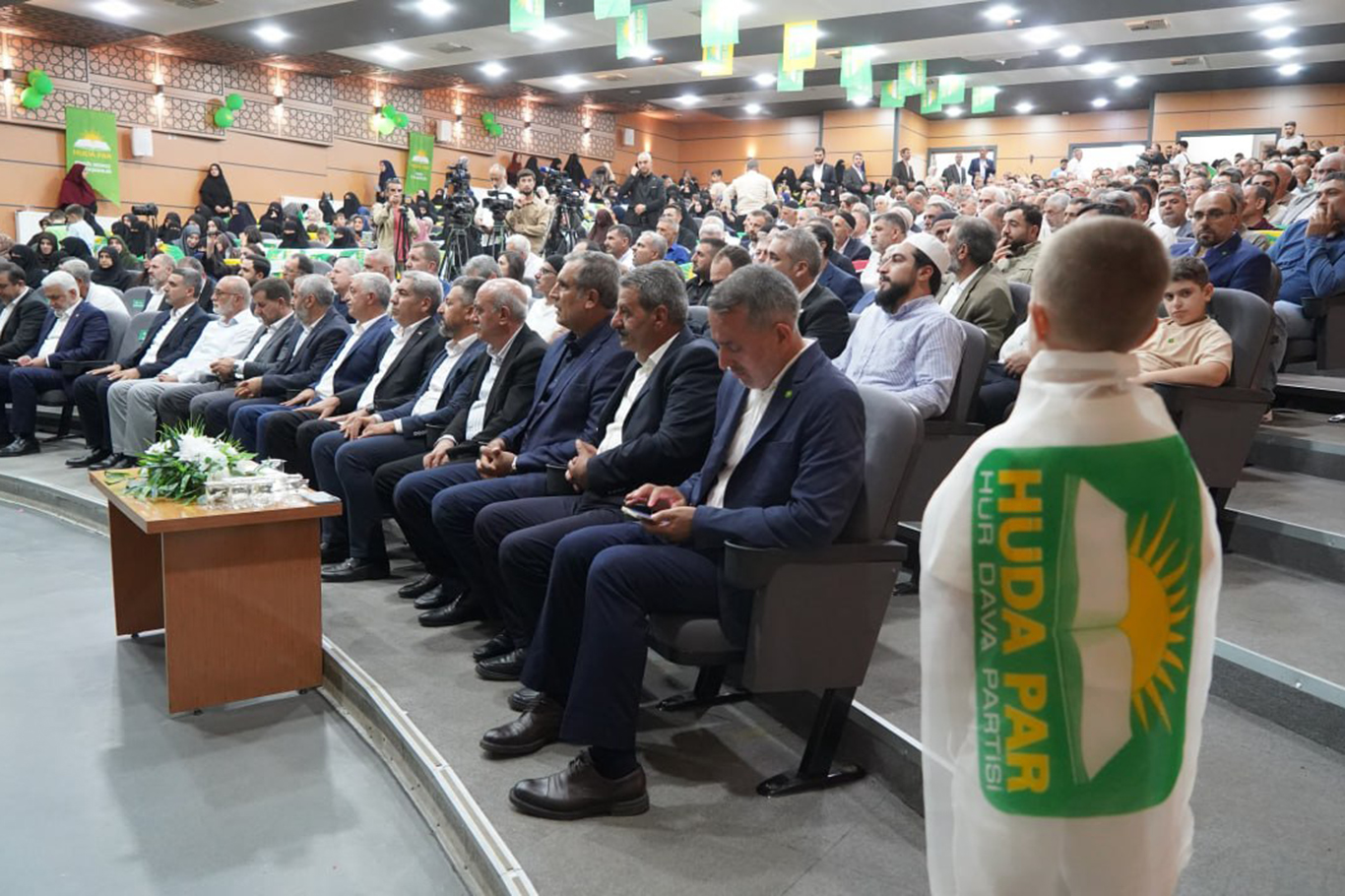 Yapıcıoğlu Bingöl'den seslendi: Ümmetin vahdeti için canımızı taşın altına koymaya hazırız