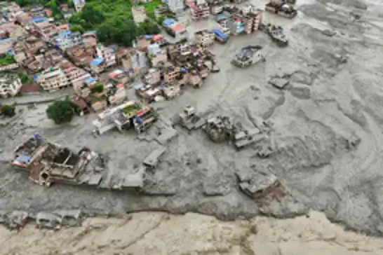 Nepal'deki sel felaketinde can kaybı 903'e çıktı