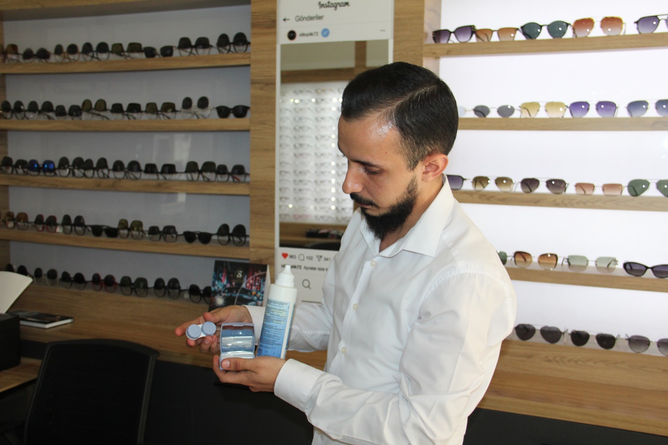 Optisyen Özmen: Bilinçsiz lens kullanımı göz sağlığını tehdit ediyor