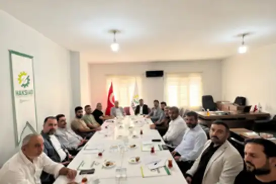 Kızıltepe TSO Başkanı Dündar’dan HAKSİAD’a nezaket ziyareti