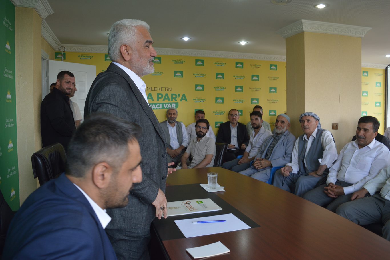 HÜDA PAR Genel Başkanı Yapıcıoğlu Siirt’te: Kentin sorunlarını yerinde dinledi