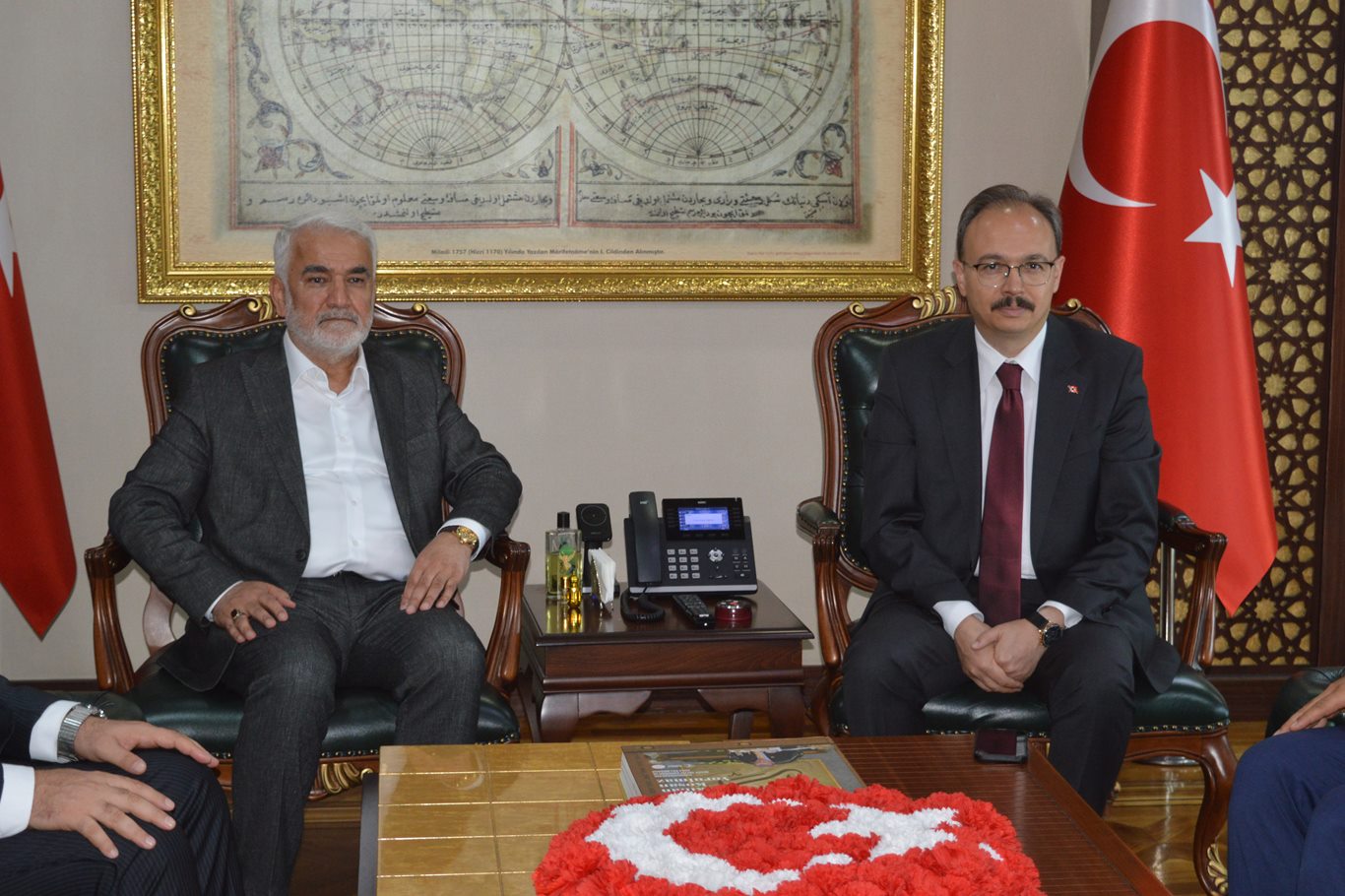 HÜDA PAR Genel Başkanı Yapıcıoğlu Siirt’te: Kentin sorunlarını yerinde dinledi