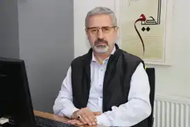 حسن ساباز: المسرحية 