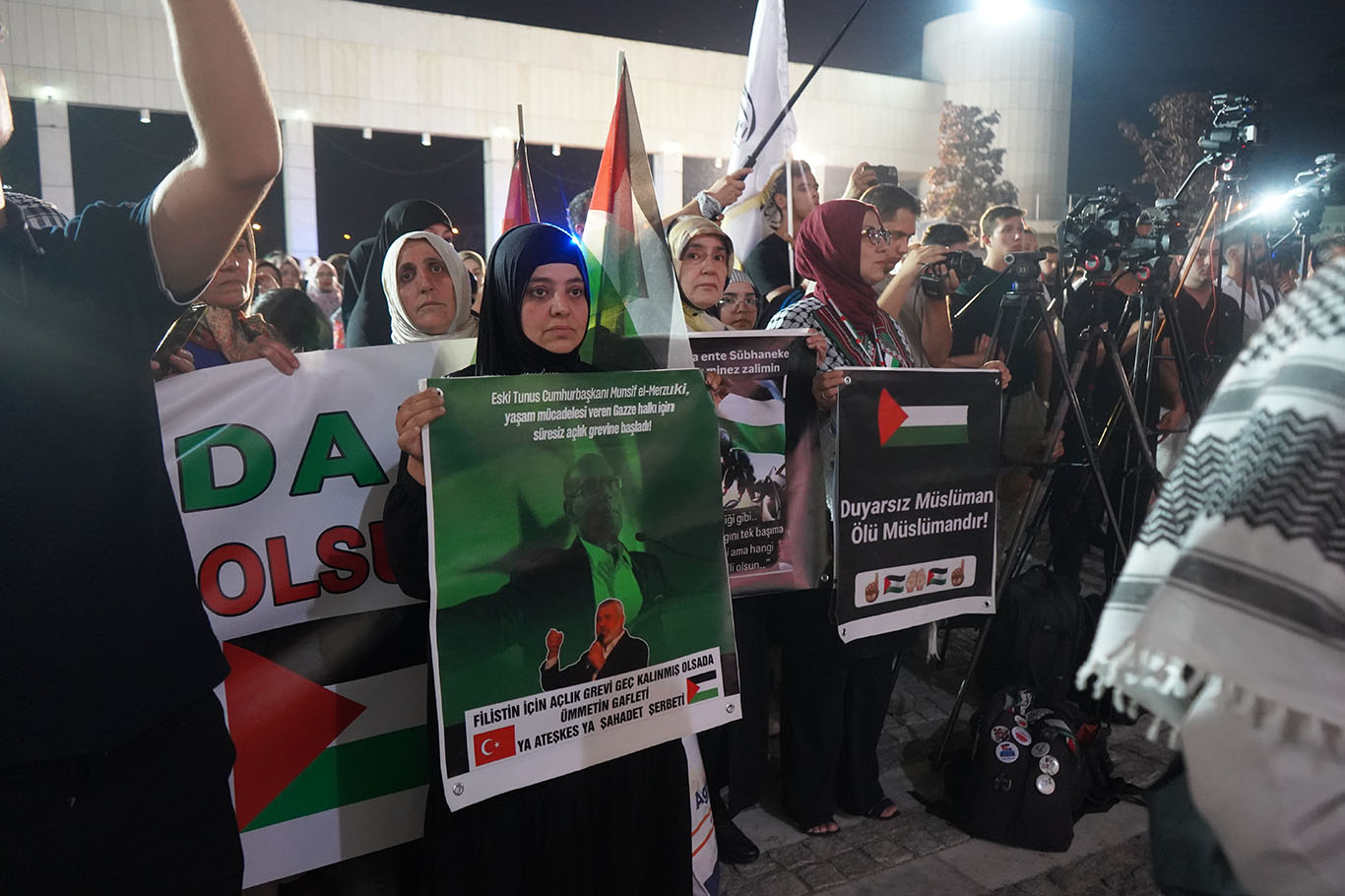 Uluslararası Filistin Konvoyu Konya'da: Amacımız siyonist reijmin zulümlerine karşı durmaktır