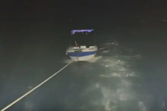 Tekirdağ'da motor arızası yapan teknedeki 2 kişi kurtarıldı