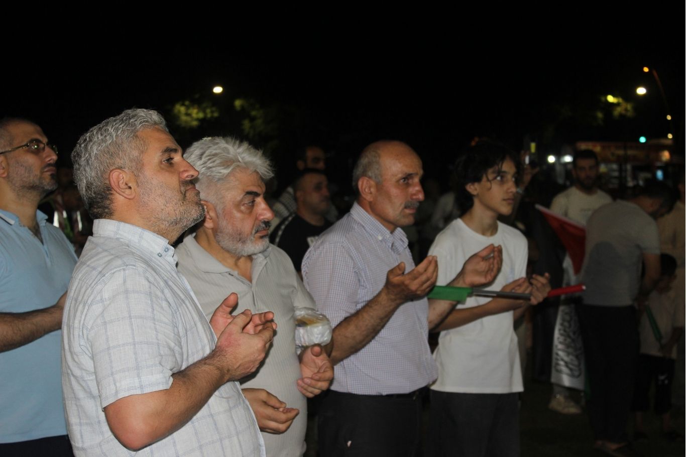 Adana'da Filistin vicdan konvoyu coşkuyla Karşılandı: "Menzilimiz Kudüs ve Mescid-i Aksa"
