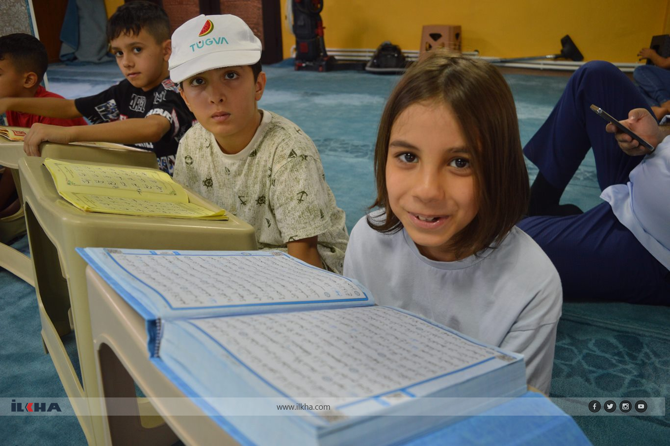 Li Sêrtê, mizgeft bi dengê kêfxweş ê zarokên ku Quranê dixwînin tijî dibin