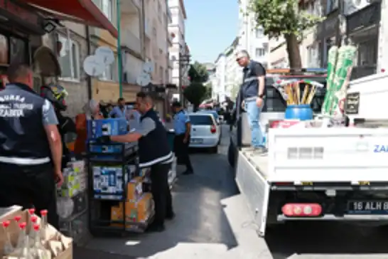 Bursa'da kaldırımları işgal eden işletmelere ceza