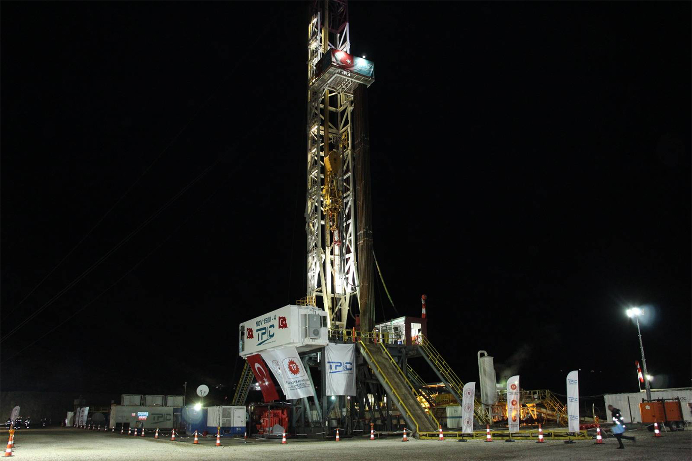 GABAR'DA GÜNLÜK PETROL ÜRETİMİ 83 BİN 300 VARİLE ULAŞTI