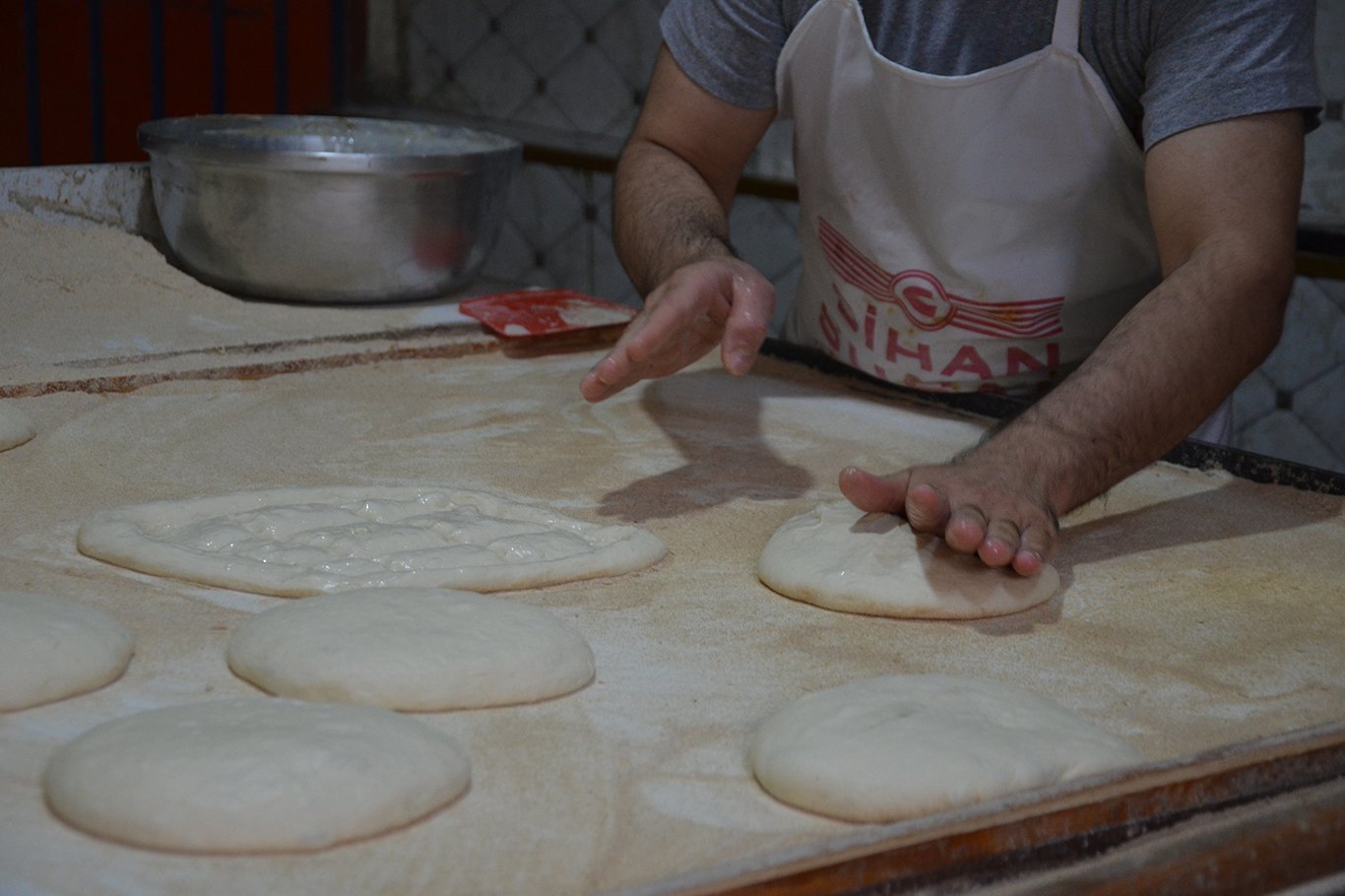 450 derecelik ateşin başında ekmek mücadelesi: Fırıncılar nöbetçi sistem istiyor