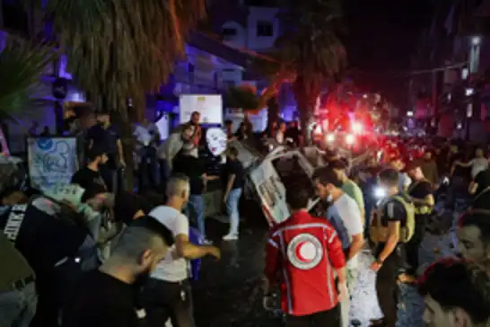 Şam'da yolcu minibüsünde patlama: 2 ölü 13 yaralı