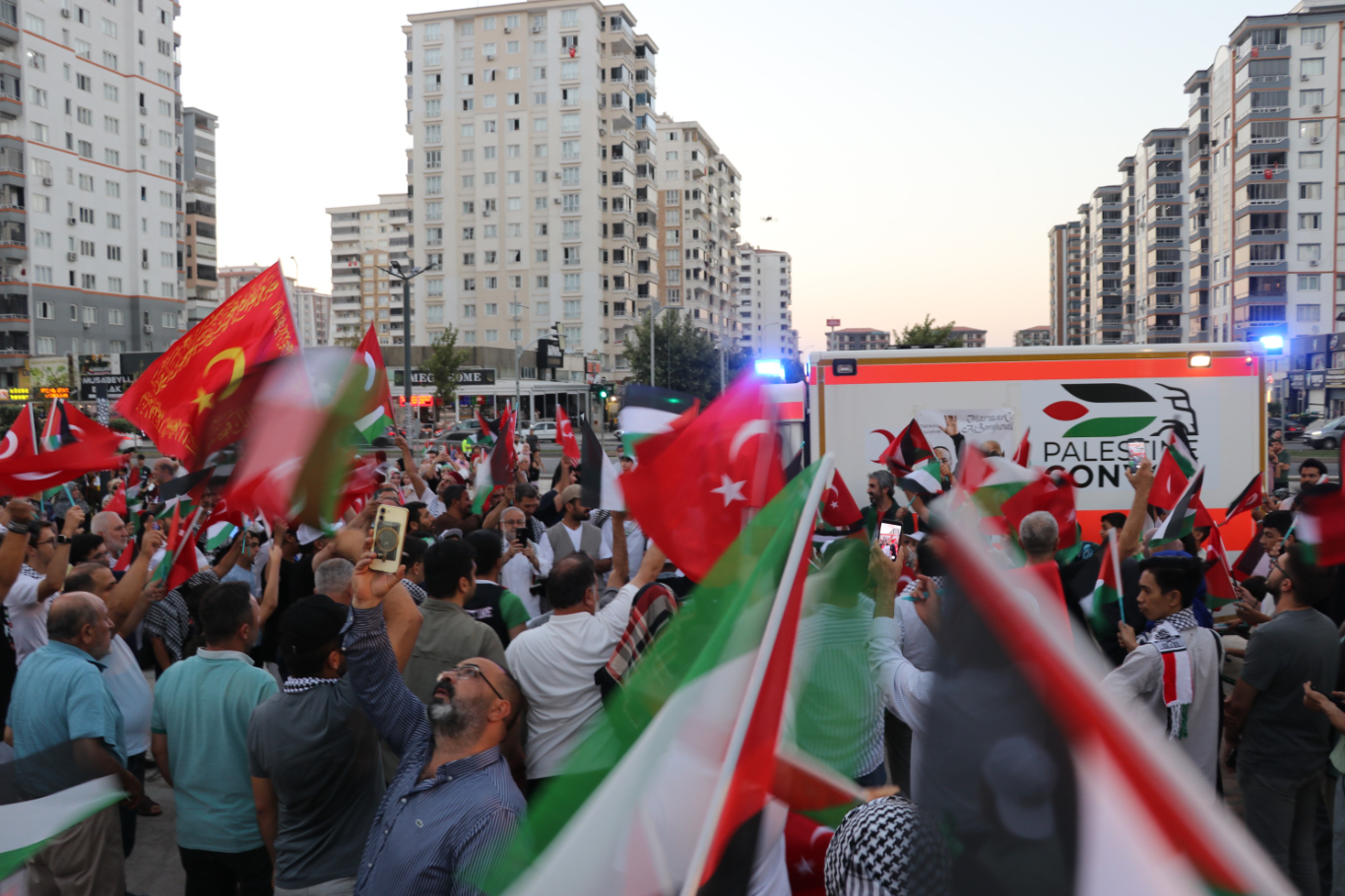 Uluslararası Filistin Vicdan Konvoyu Gaziantep'te mitingle karşılandı