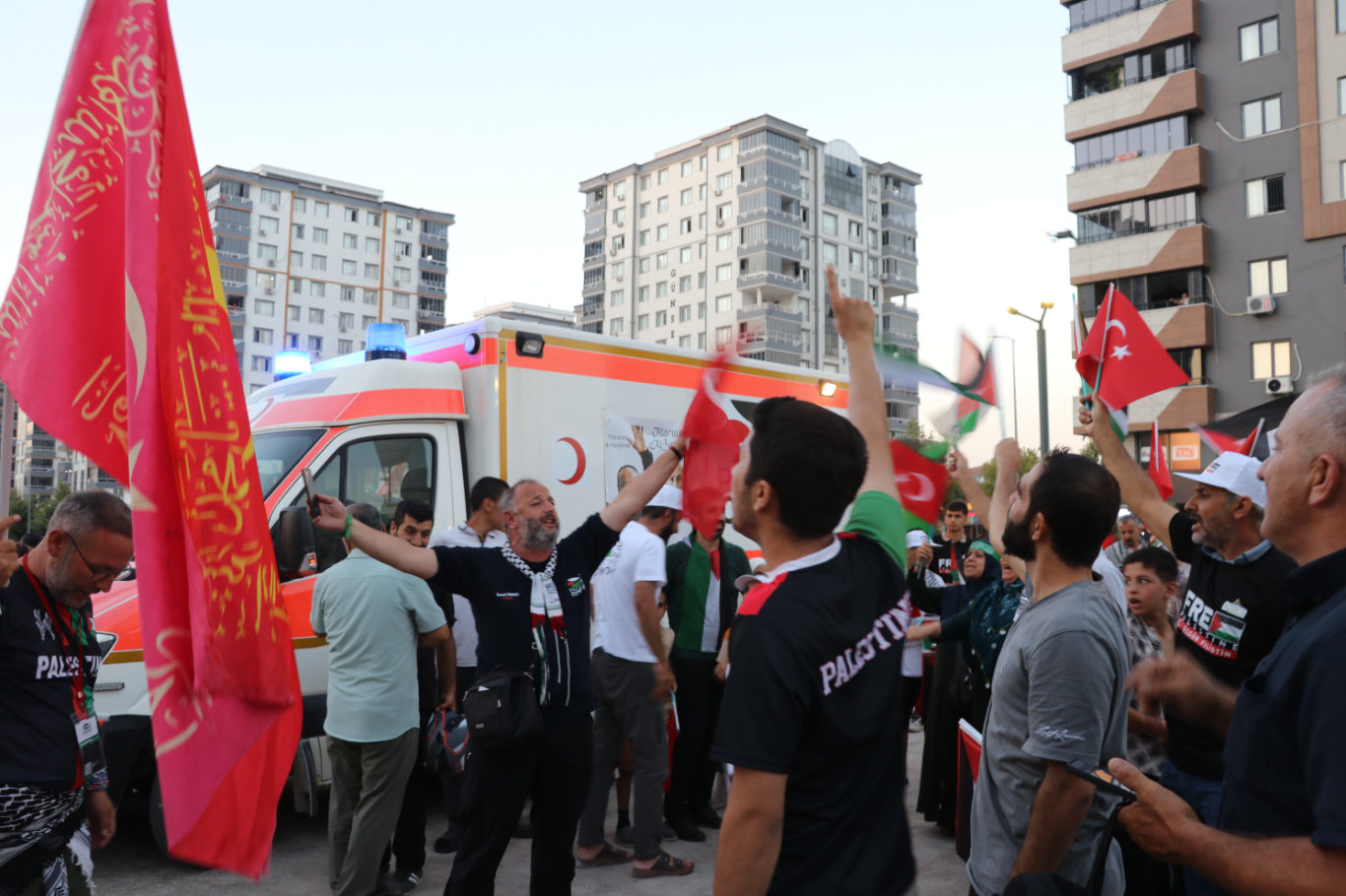 Uluslararası Filistin Vicdan Konvoyu Gaziantep'te mitingle karşılandı