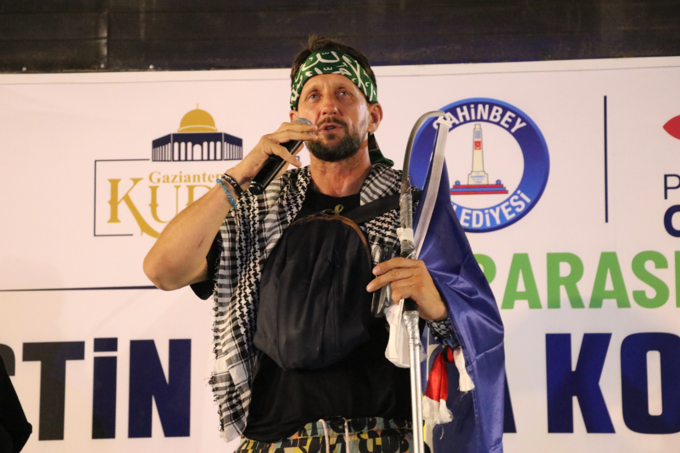 Bosna Hersek'ten katılan aktivist Emir Mekhic