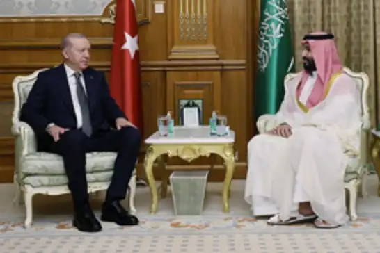 الرئيس أردوغان يلتقي ولي العهد السعودي  "بن سلمان" في مكة المكرمة