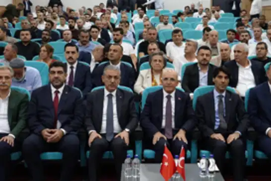 Hazine ve Maliye Bakanı Şimşek Mardin'de iş insanlarıyla buluştu