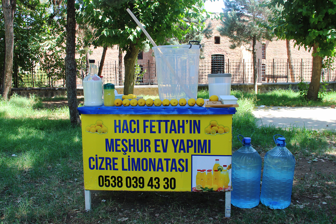 CİZRE SICAKLIĞININ ASIRLIK SERİNLİĞİ: TESCİLLİ CİZRE LİMONATASI