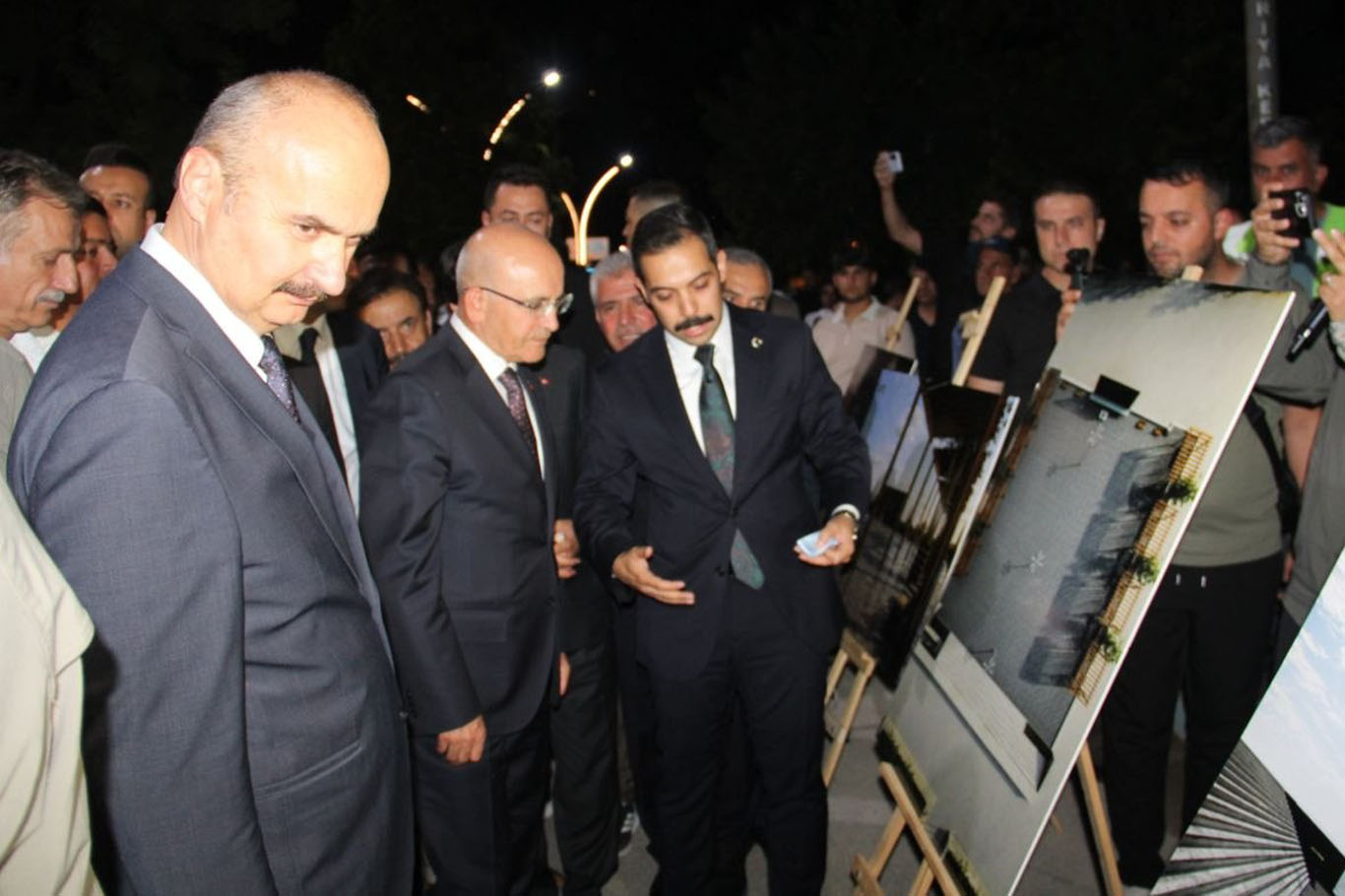 Bakan Şimşek, Batman'da üç projenin açılışını gerçekleştirdi