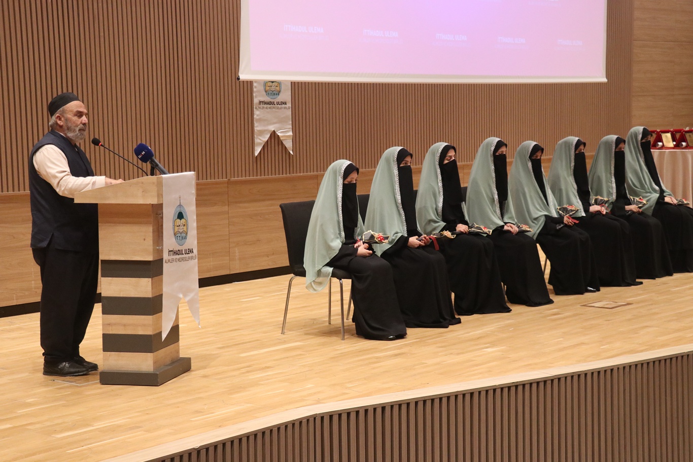 İTTİHADUL ULEMA'dan İstanbul'da hafızlık merasimi