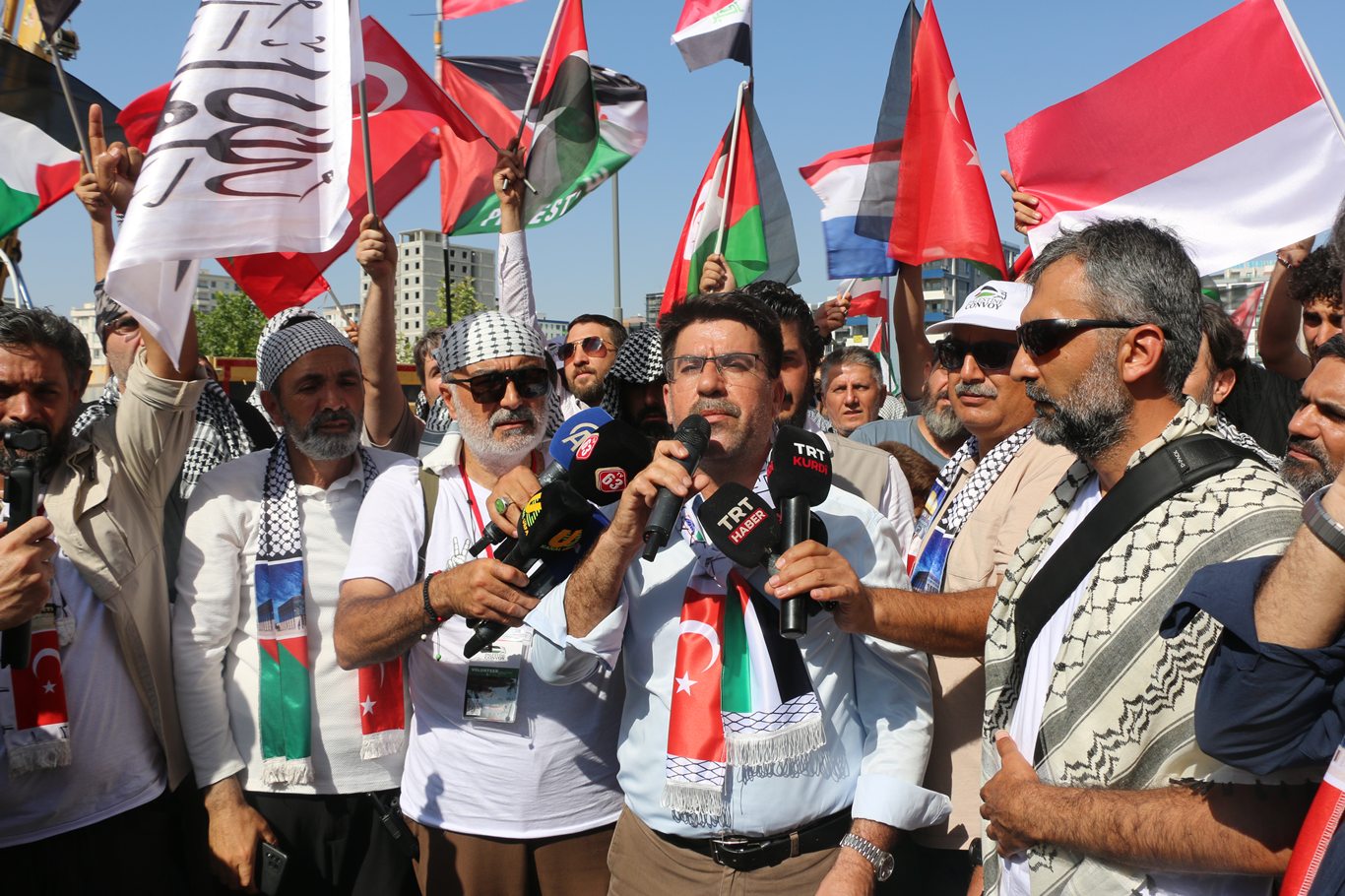 Uluslararası Filistin Konvoyu Şanlıurfa’da karşılandı