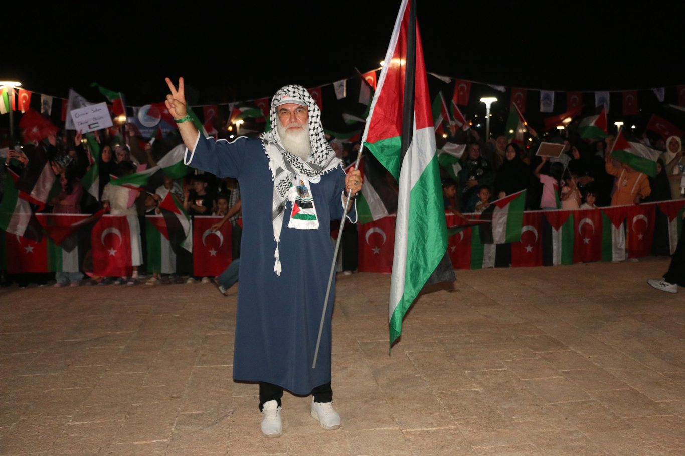 Uluslararası Filistin Konvoyu Şanlıurfa’da karşılandı