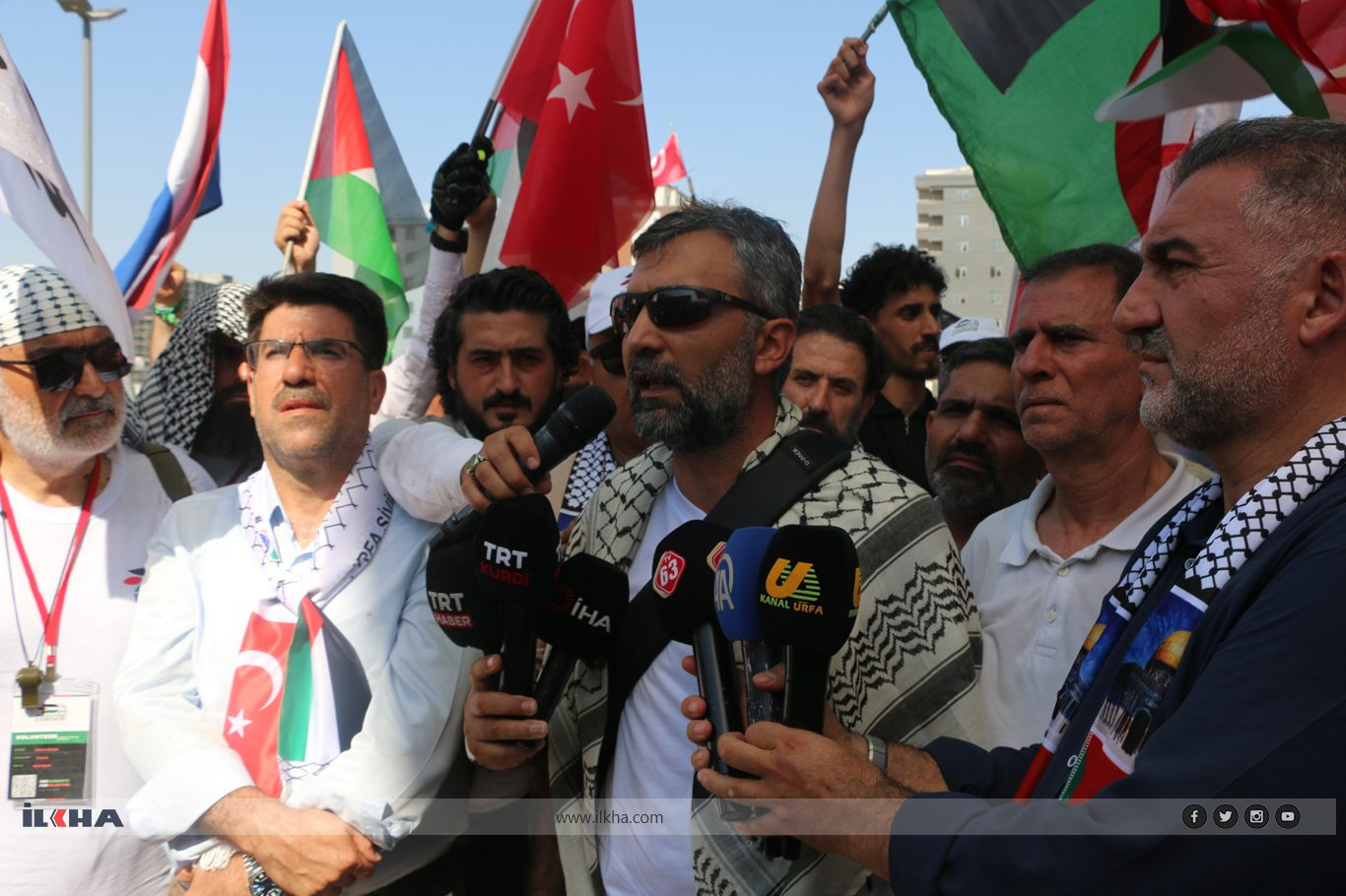 Thousands gather in Şanlıurfa to stand with International Palestine Convoy