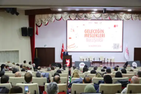 Üniversiteler “geleceğin mesleklerini” Bilim Kafelerde anlatıyor