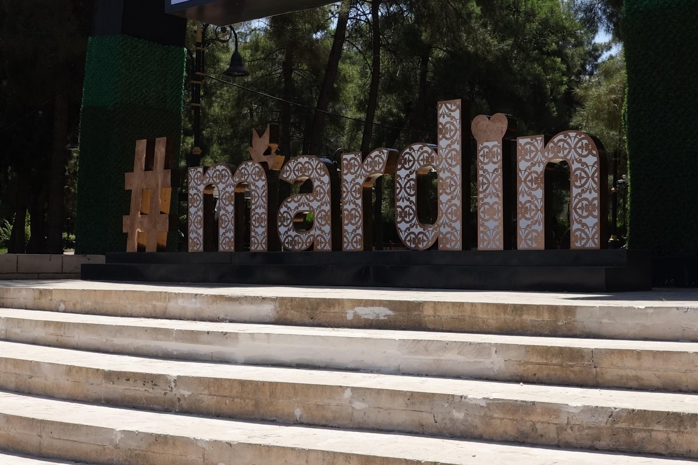 Sıcak havalarda araç kullanırken hararete dikkat!