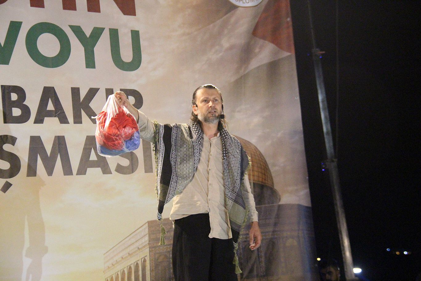 Filistin Konvoyu'nun bu geceki durağı Diyarbakır oldu