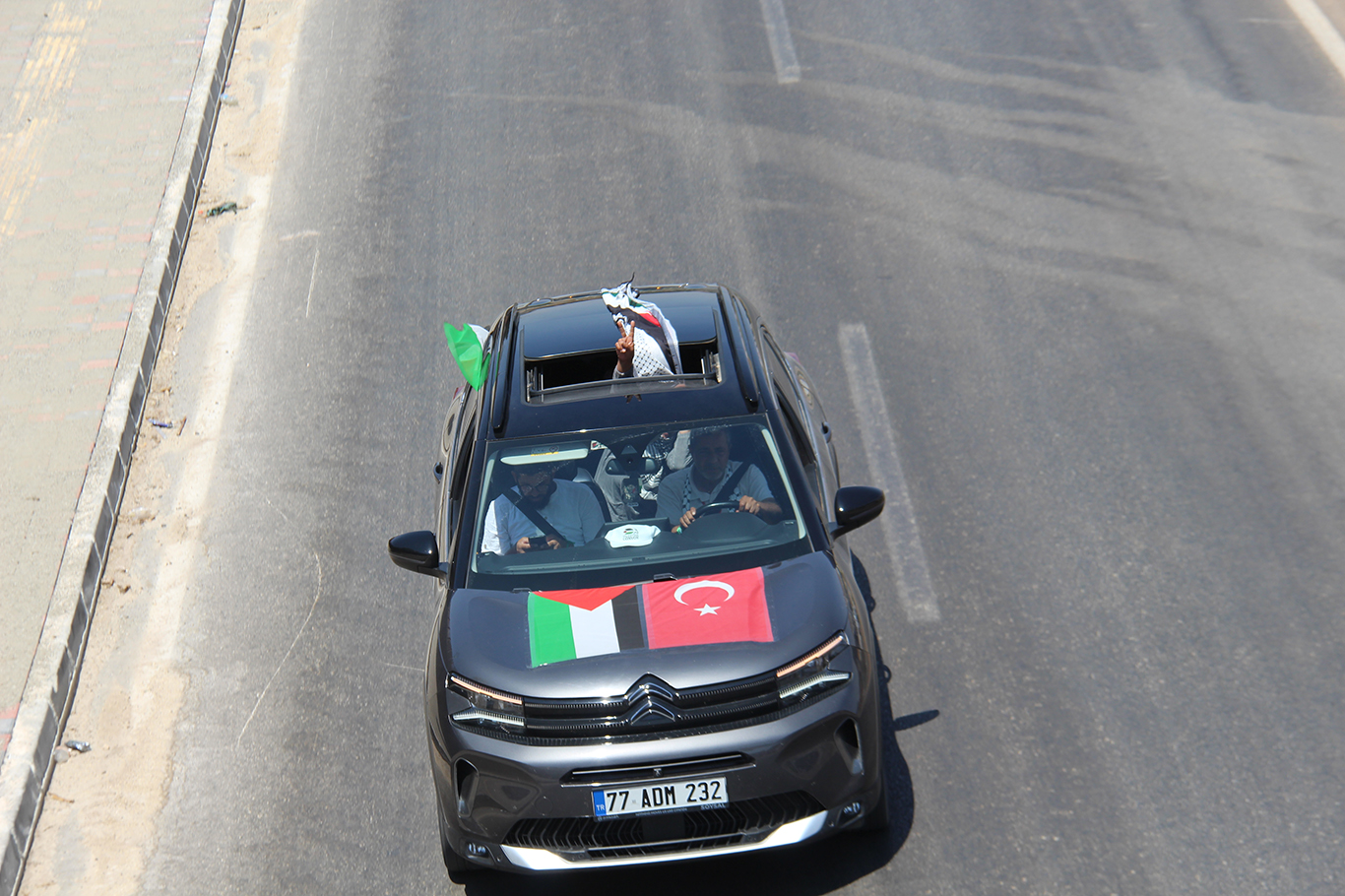 Filistin Konvoyu Diyarbakır’dan Mardin’e uğurlandı
