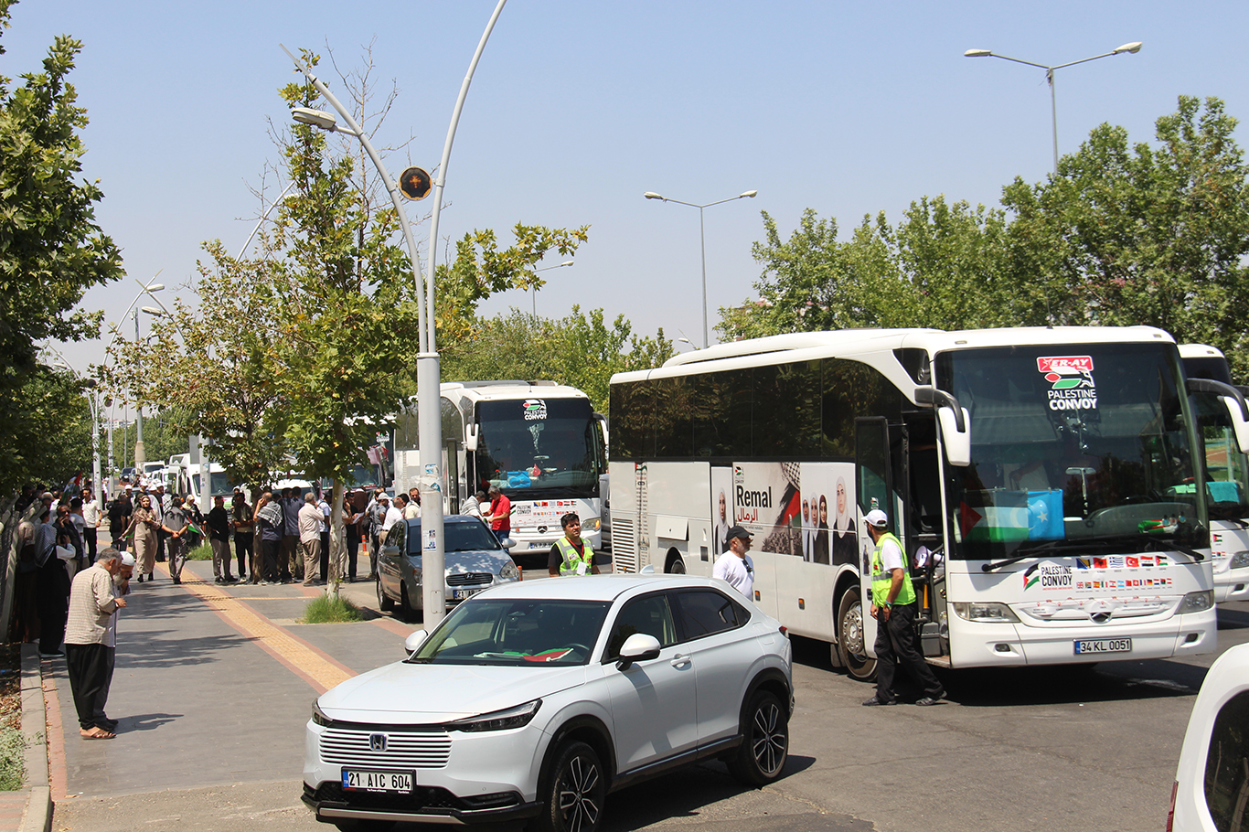 Filistin Konvoyu Diyarbakır’dan Mardin’e uğurlandı