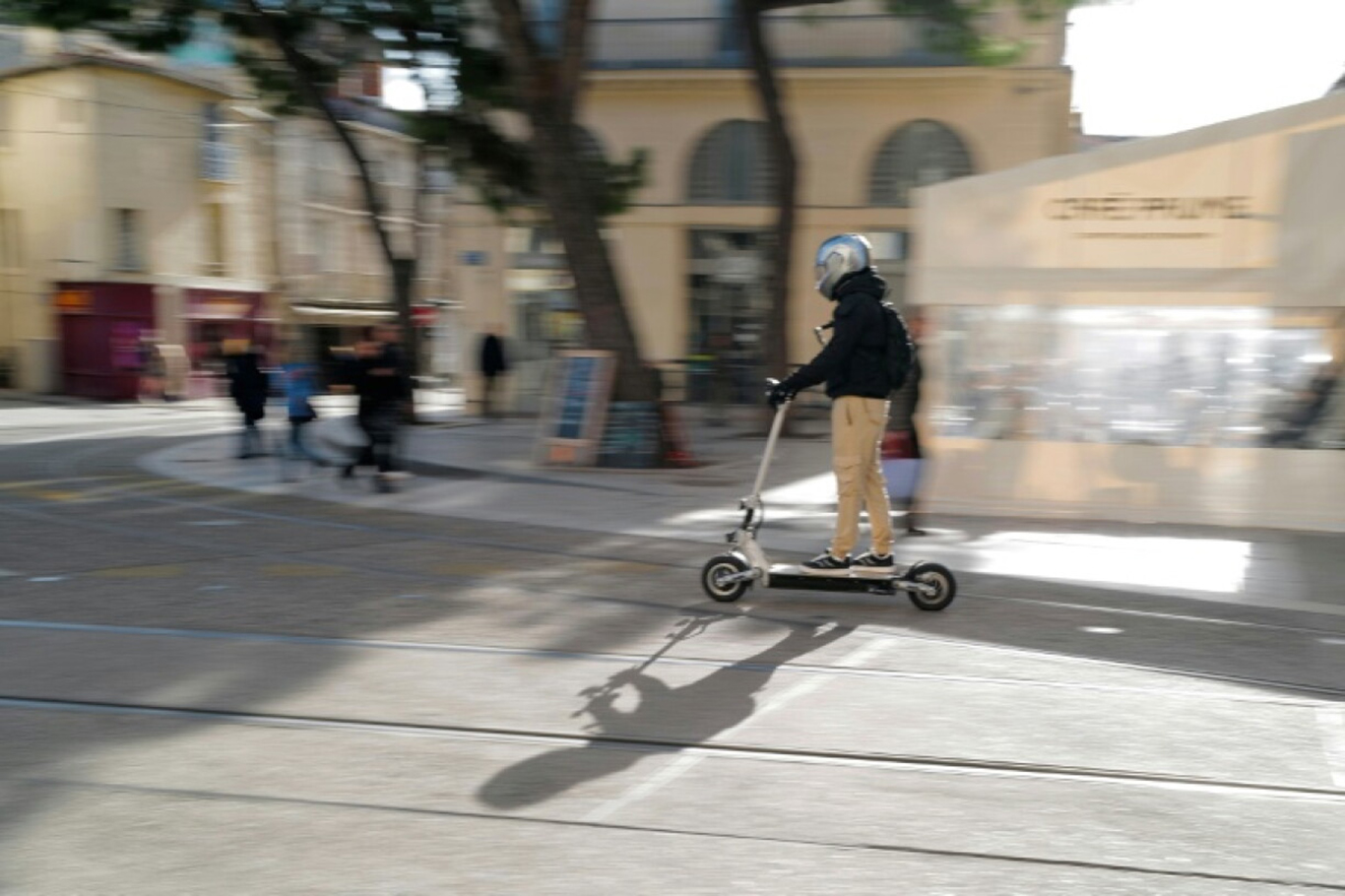 Paris introduces mandatory helmets and reflective gear for e-scooter riders