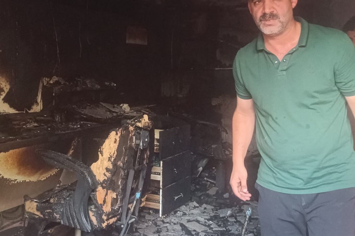Batman'da berber dükkânında yangın: İş yeri kullanılamaz hâle geldi
