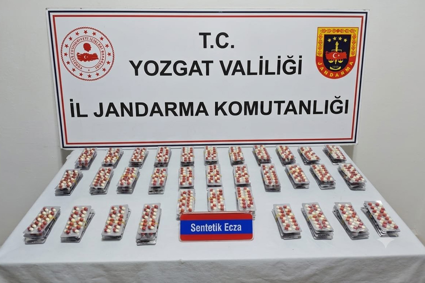 Yozgat’ta uyuşturucu operasyonu: Uyuşturucu madde ve kenevir ele geçirildi
