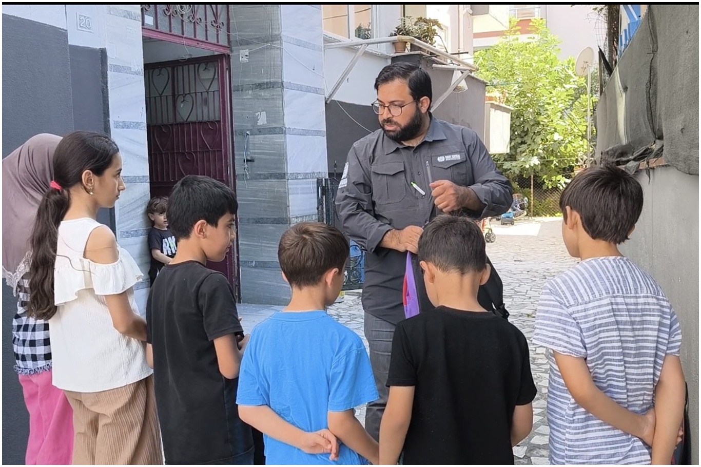 Umut Kervanından Kocaeli’de öğrencilere kırtasiye yardımı