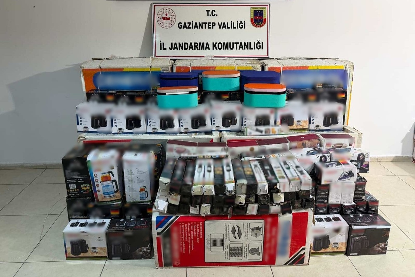 Gaziantep'te uyuşturucu ve kaçakçılık operasyonu: 166 şüpheli yakalandı