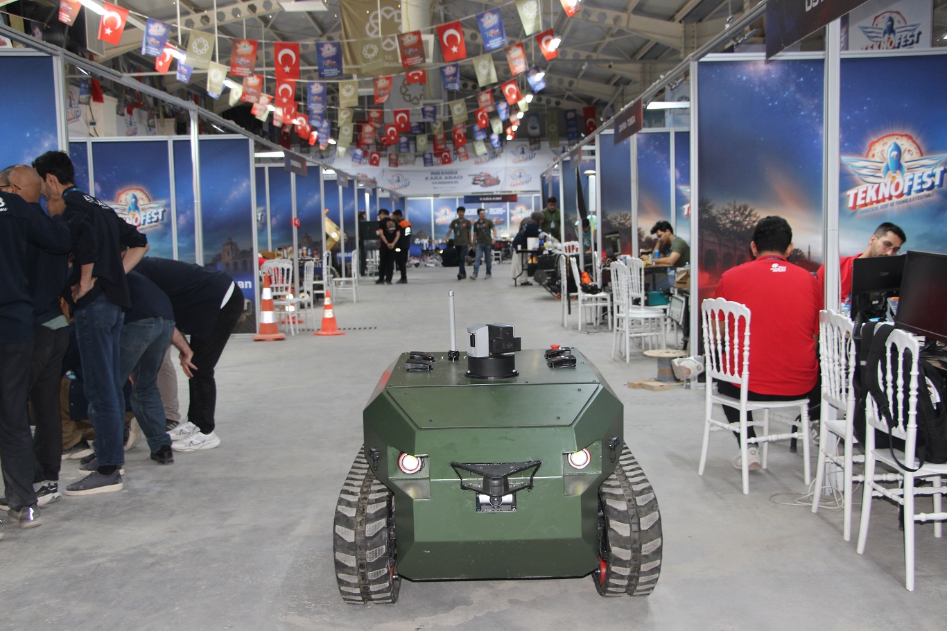 TEKNOFEST’e katılan öğrenciler: Boş durmak yerine üretmeyi tercih ediyoruz
